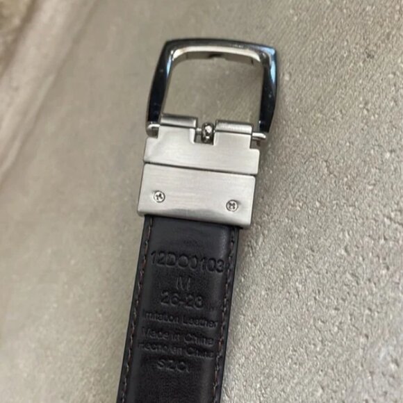 Dockers reversible belt black/brown silver buckle Size Medium 26"-28" - Picture 3 of 6